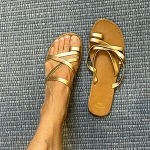 Gold straps sandals